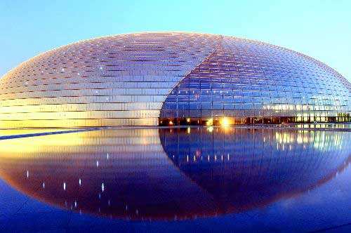 大多數國家仍普遍采用壽命達30-50年的鑄鐵井蓋。